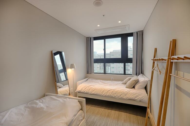 Hostal Upflo House