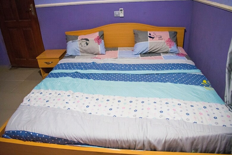 Hotel White Rose Suites