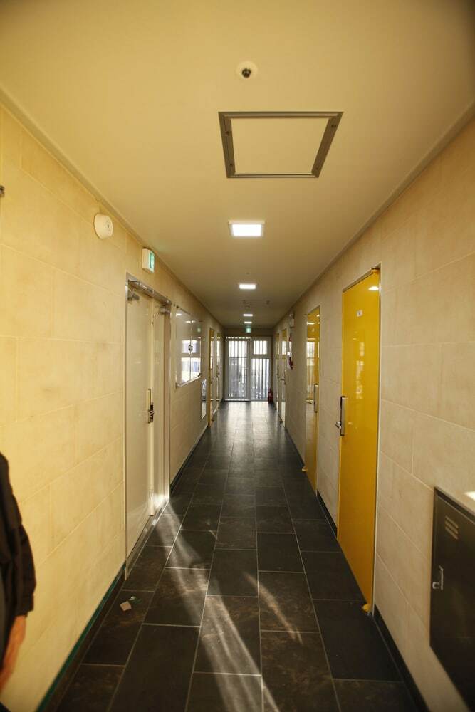 Hostal The Core Albergue - Hostel