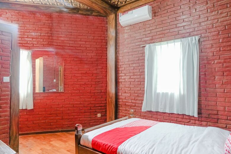 Hostal Oyo 774 Villa 007 Sengkaling