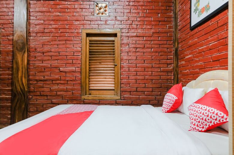 Hostal Oyo 774 Villa 007 Sengkaling