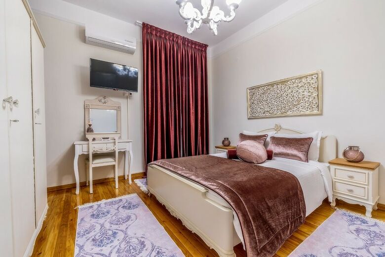 Apartamentos Acropolis Deluxe Apt (Must)
