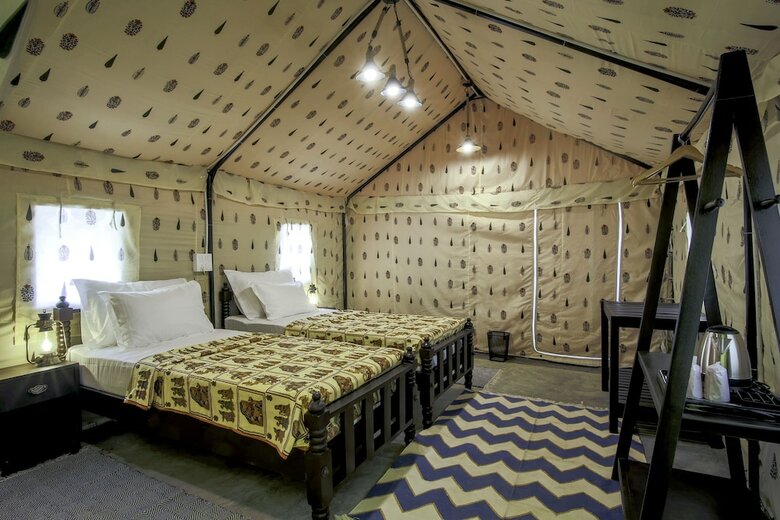 Hotel Dev Bhoomi Farms & Cottages