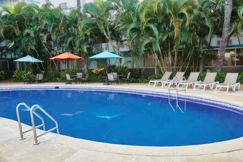 Airport Honolulu Hotel