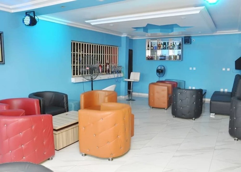 Sinachi Hotel Oba