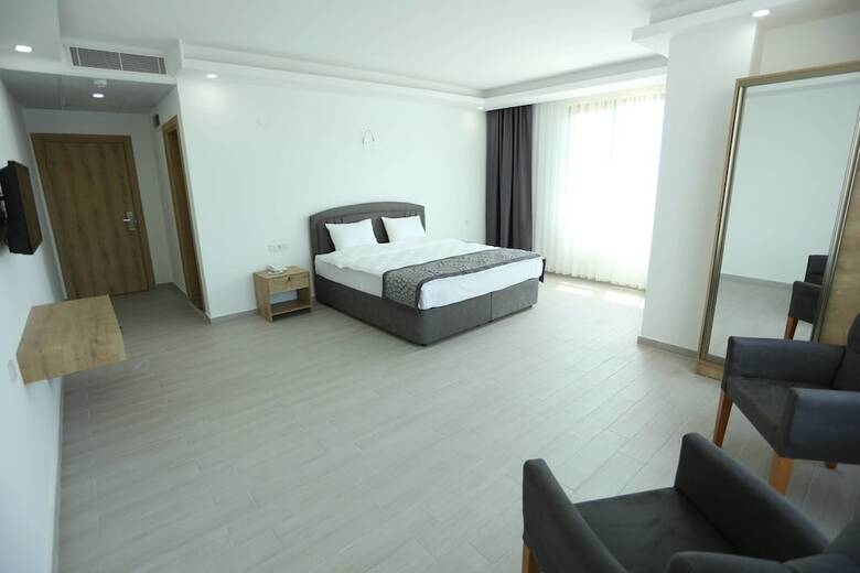 Hotel Rota 17 Otel