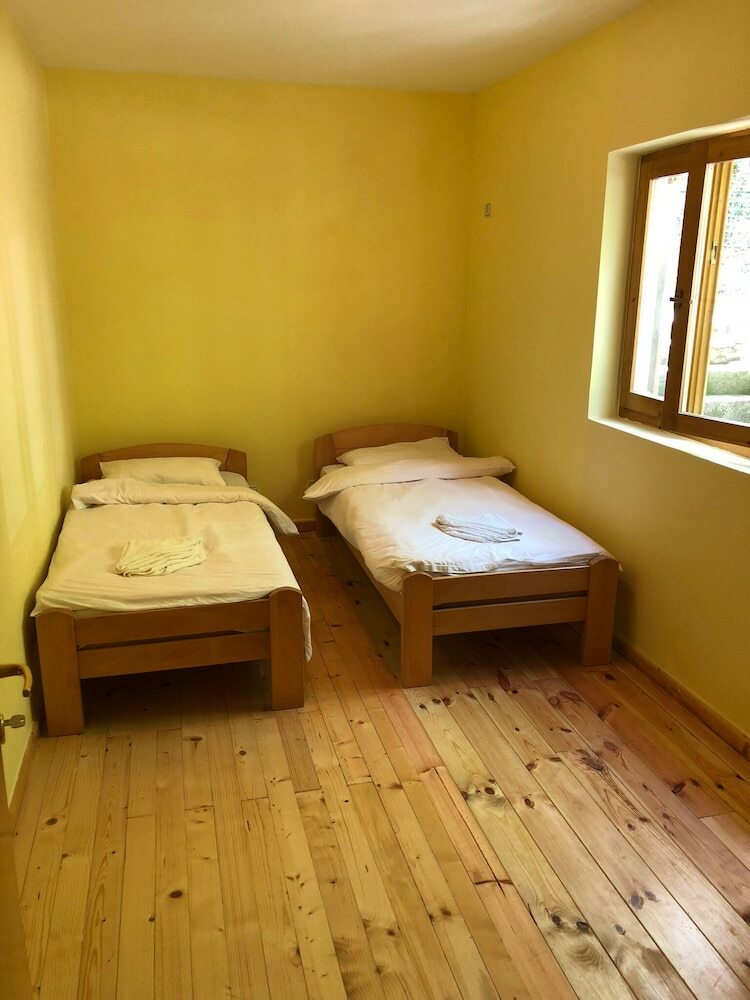 2 Bedroom Apartment With Beautiful Views