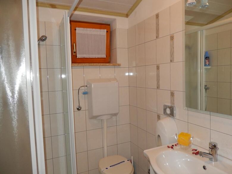 Apartments Sveti Leonard