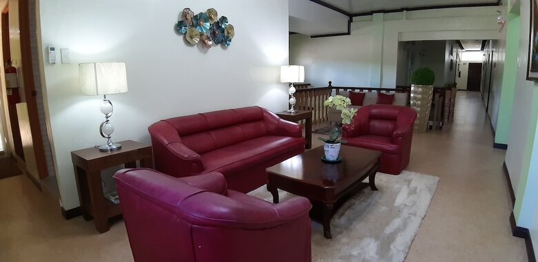 Jones Place Hotel