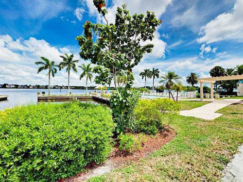 Apartamento 5960 Midnight Pass Road Condo Unit #311