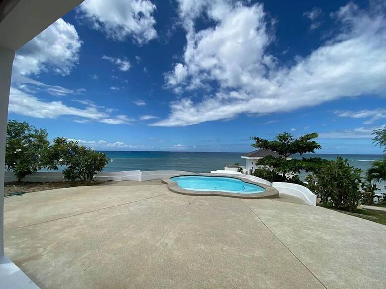 Hotel Cebu R Resort Tabuelan