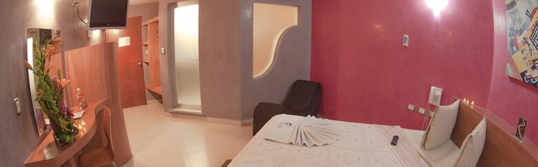 Auto-hotel Mediterraneo