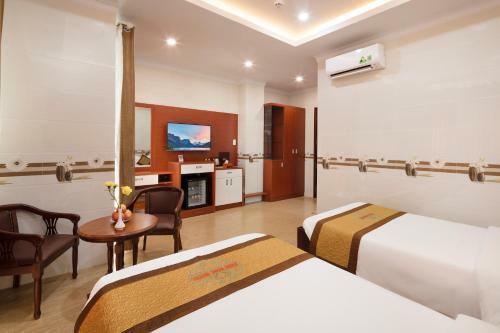 Phuc Ngoc Hotel