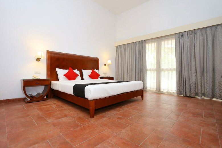 Hotel Capital O 29855 Island Inn