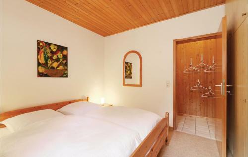 Two-bedroom Apartment In Thalfang