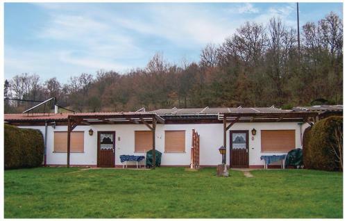 Two-bedroom Apartment In Grafendorf
