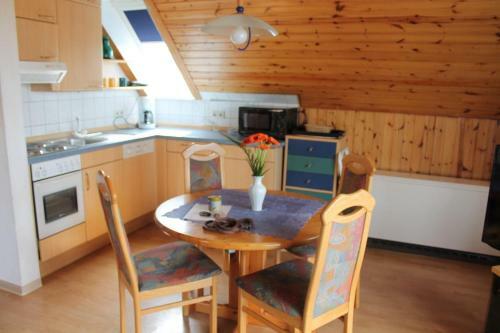 Apartamento Haus-seerobbe-obergeschosswohnung