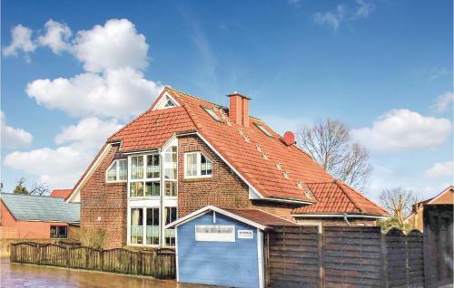 Three-bedroom Holiday Home In Wurster Nordseekuste