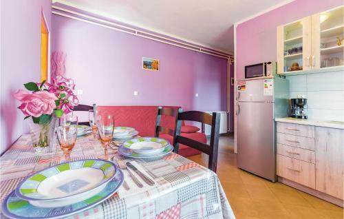 One-bedroom Apartment In Divsici