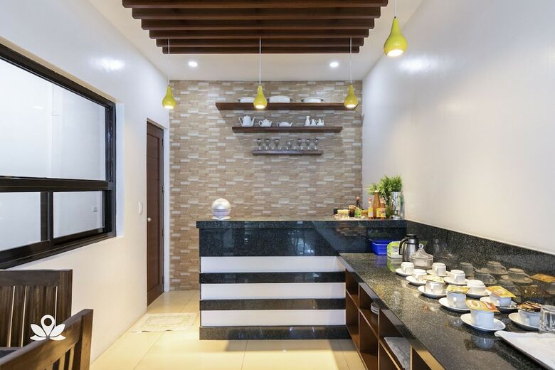 Hotel Zen Rooms Yellowbell Batangas