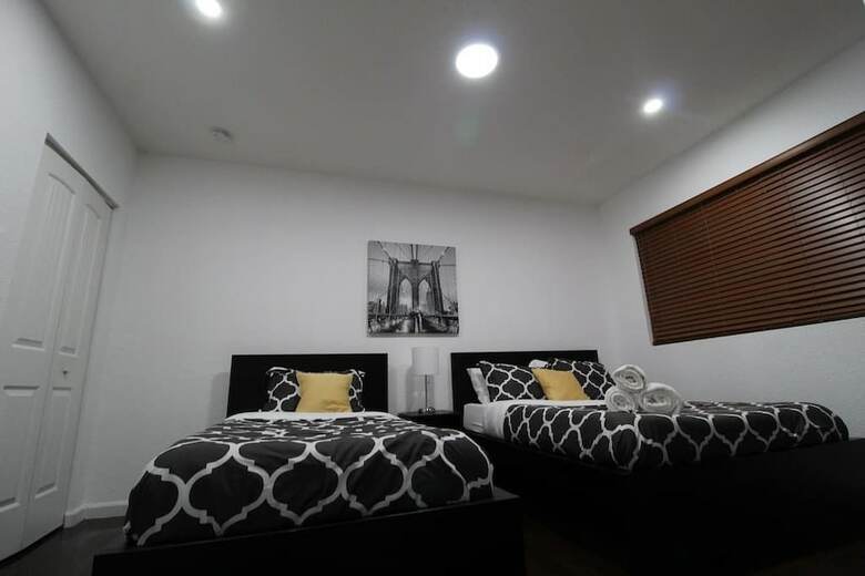 5br 4ba House In Homestead By Asvr-28444