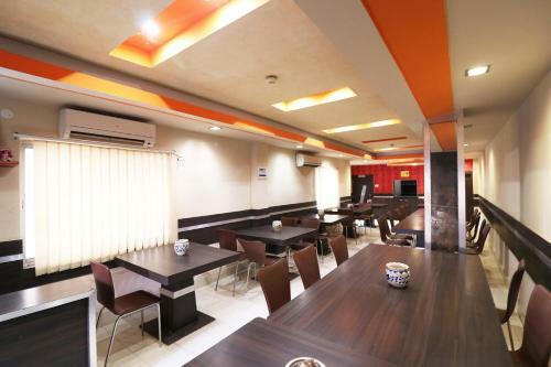 Hotel Capital O 16872 Chakra Nayan Tara