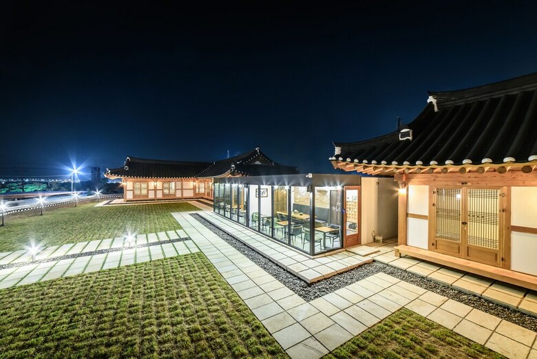Hotel Hwarangroo