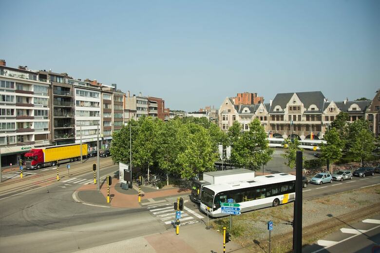 Hotel Bristol International