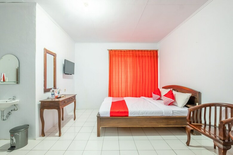 Oyo 943 Hotel Azalea Syariah
