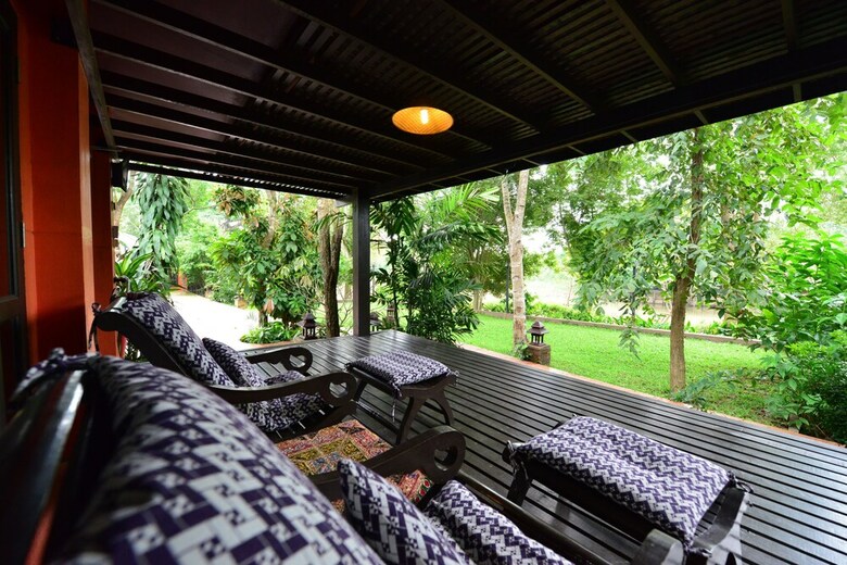 Hotel Baan Nai Soi Homestay