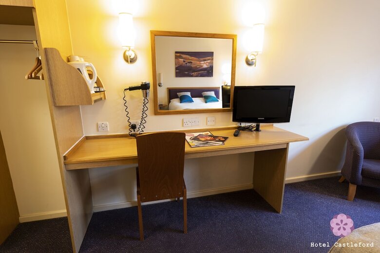 Hotel Castleford By Accor M62 J31