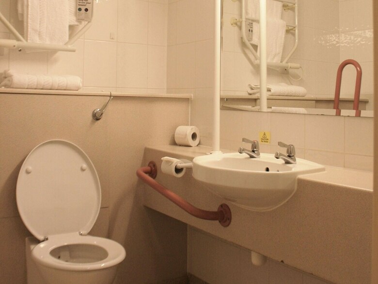 Hotel Castleford By Accor M62 J31
