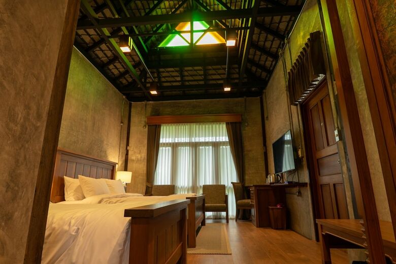 Hotel Ruean Racha Resort