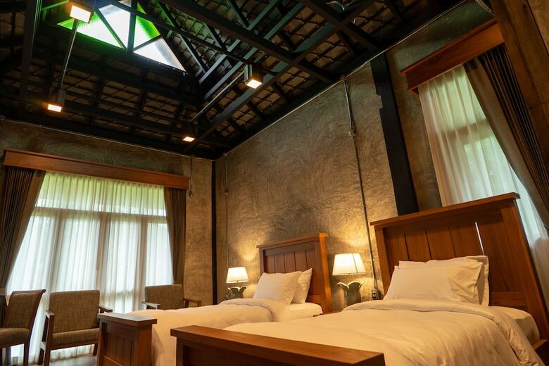 Hotel Ruean Racha Resort