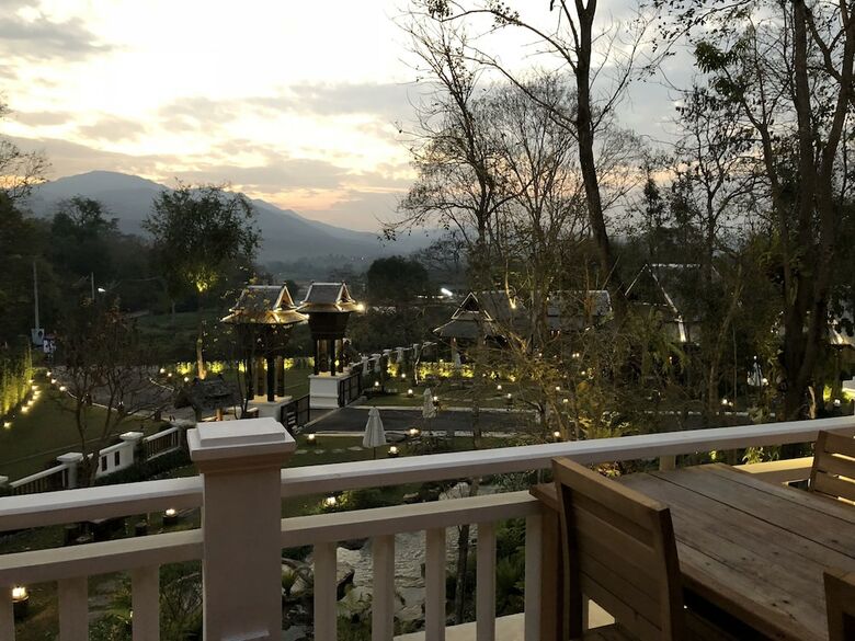 Hotel Ruean Racha Resort