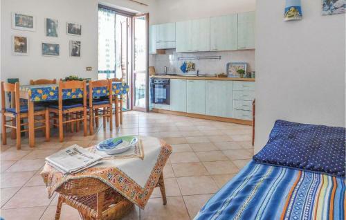 Two-bedroom Apartment In Parghelia