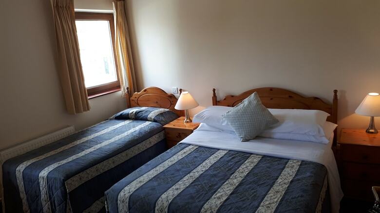 Hotel Dingle Harbour Nights