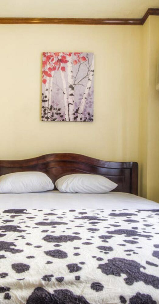 Golden Mar Hostal