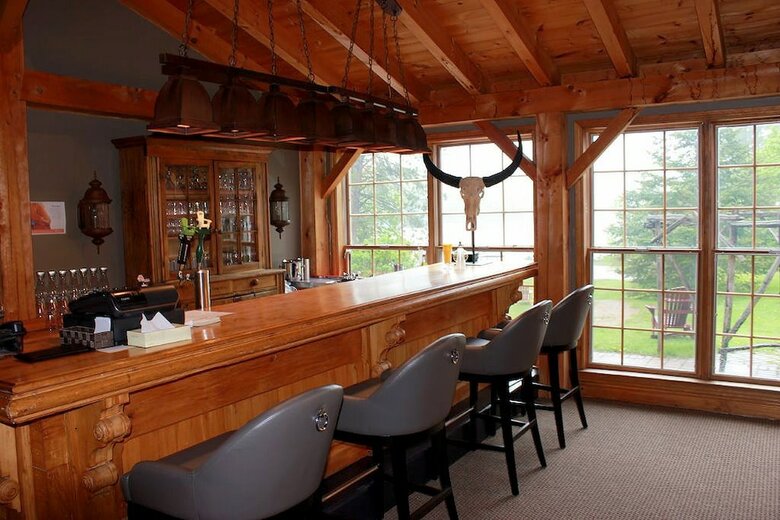 Hotel Trillium Resort & Spa