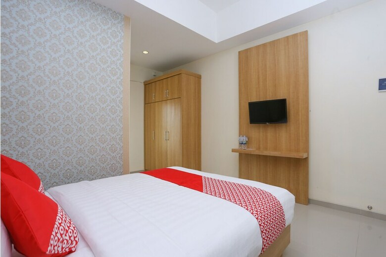 Hostal Oyo 999 Garuda Guesthouse