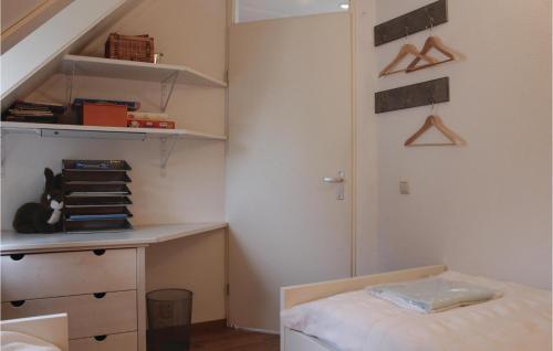 Three-bedroom Holiday Home In Wemeldinge