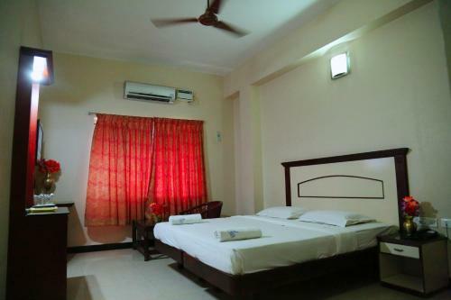 Hotel Vels Court