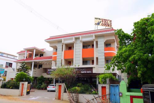 Hotel Vels Court