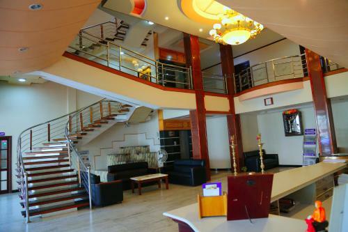 Hotel Vels Court