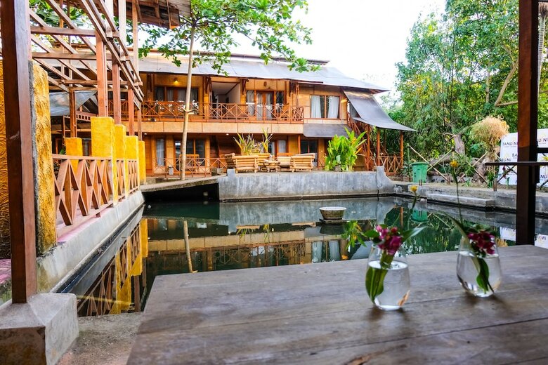 Hostal Oyo 1099 Bandini Riverside Cottage