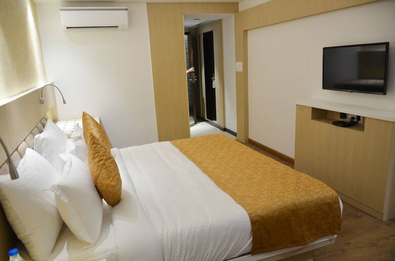 Hotel Radiance