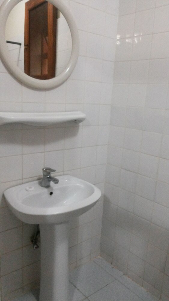 White Castle Hotel Arua