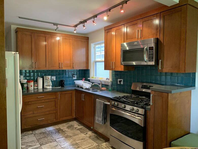 Hotel West Point Grey Guest House  Ubc