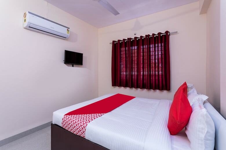 Hotel Oyo 36243 Mishthi Palace