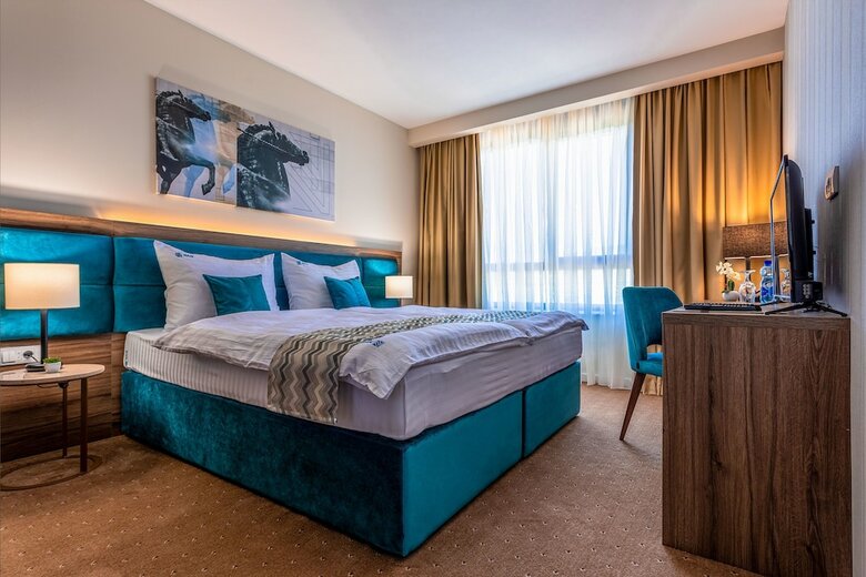 Hotel Nais